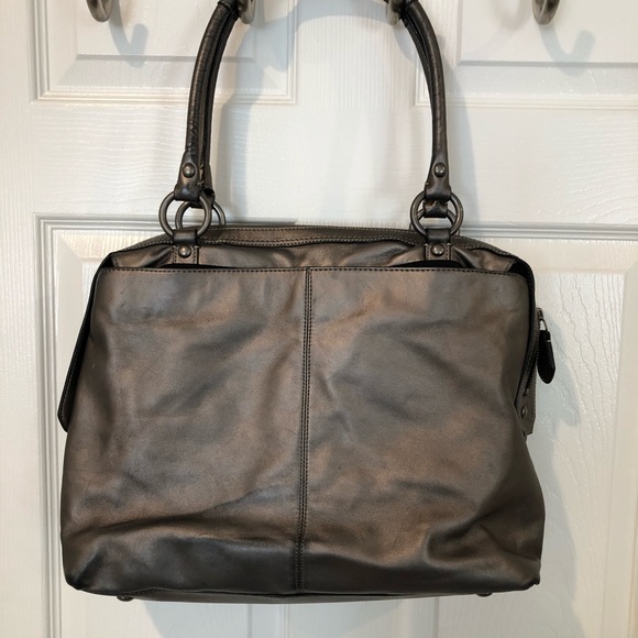 Coach Limited edition Addison grey Metallic - Picture 4 of 8